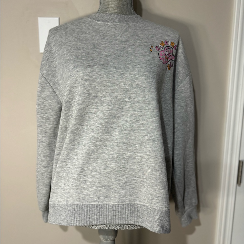Super cute crewneck from five below